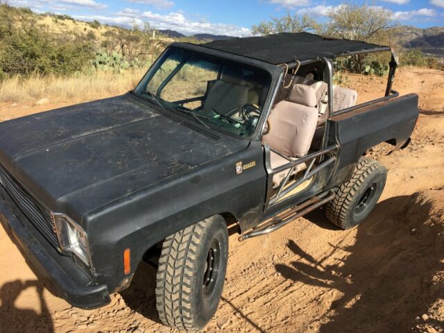 1975 Black Chevrolet Blazer SUV