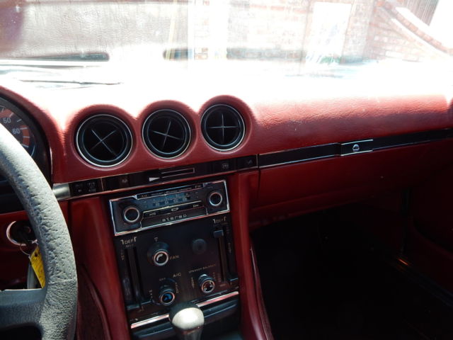 1975 DARK BROWN Mercedes-Benz 400-Series Coupe