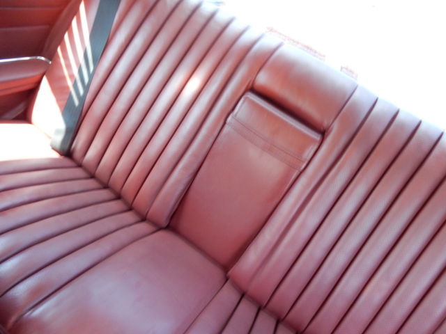 1975 DARK BROWN Mercedes-Benz 400-Series Coupe