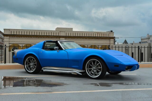 1975 Blue Chevrolet Corvette Coupe