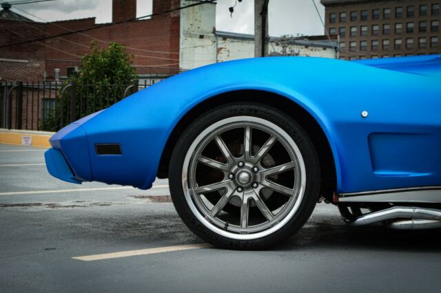1975 Blue Chevrolet Corvette Coupe