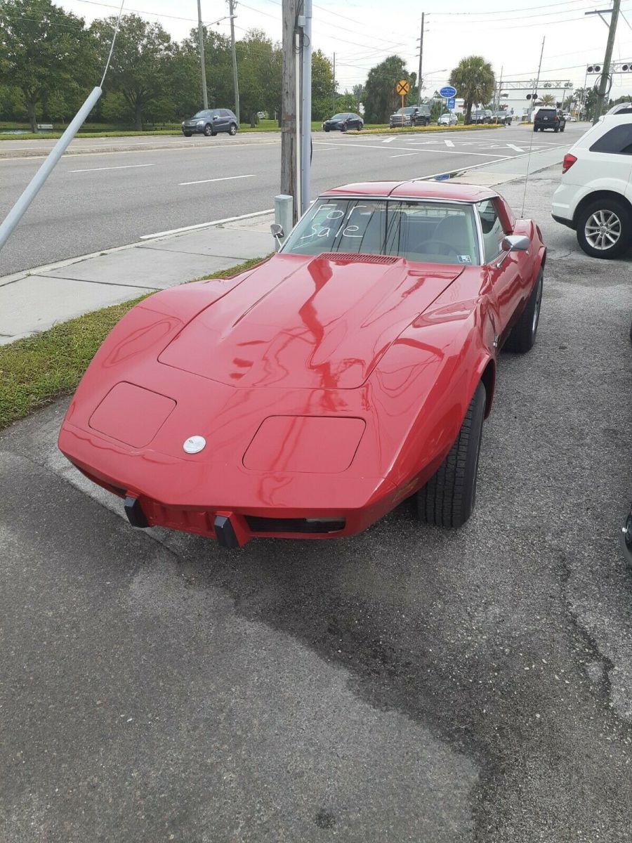 1976 Red Chevrolet Corvette Coupe