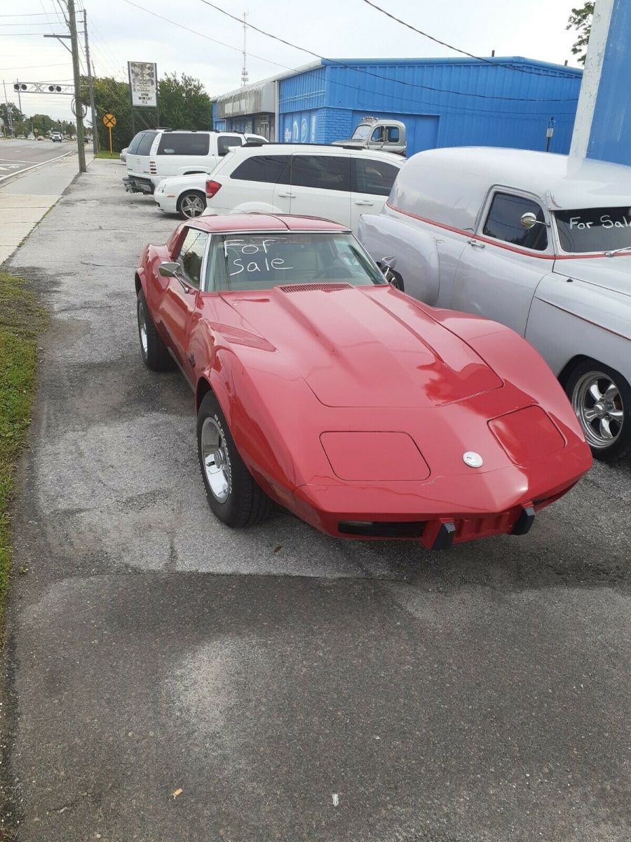 1976 Red Chevrolet Corvette Coupe
