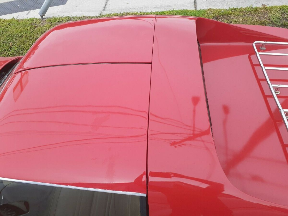 1976 Red Chevrolet Corvette Coupe