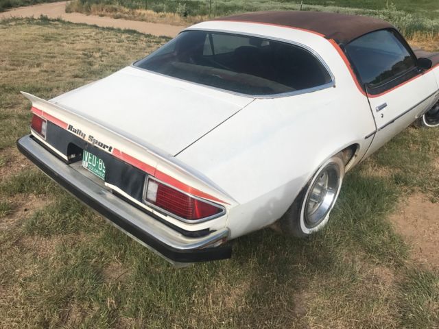 1976 White Chevrolet Camaro Coupe