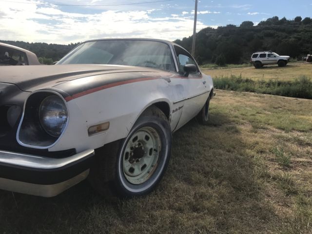 1976 White Chevrolet Camaro Coupe