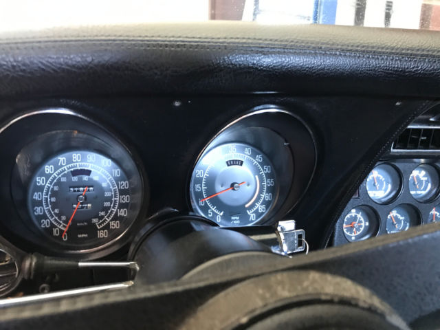 1976 Red Chevrolet Corvette coupe