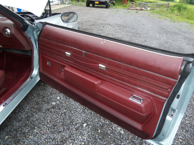 1976 Silver Oldsmobile Cutlass Coupe