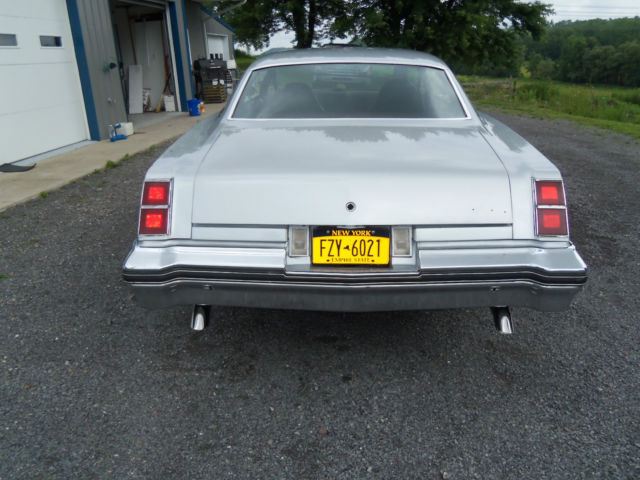 1976 Silver Oldsmobile Cutlass Coupe