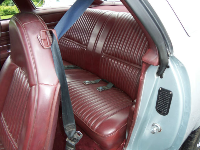 1976 Silver Oldsmobile Cutlass Coupe