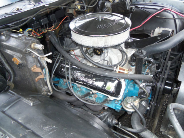 1976 Silver Oldsmobile Cutlass Coupe