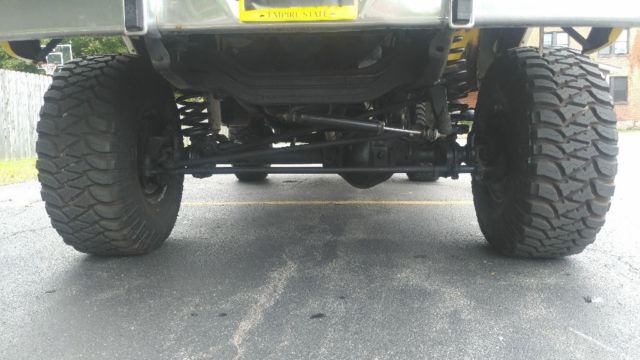 1976 Yellow Ford F-100 Pickup