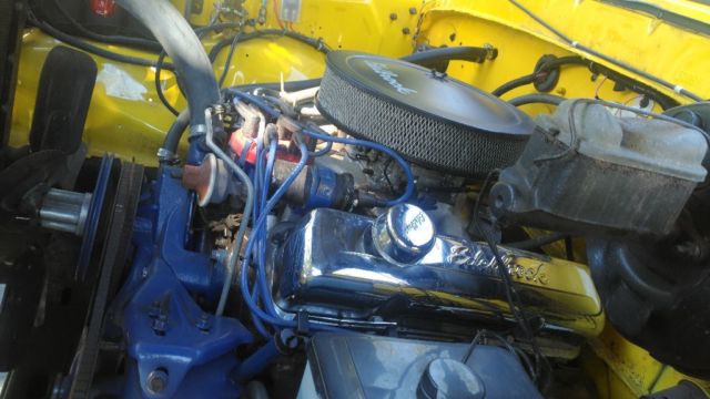 1976 Yellow Ford F-100 Pickup