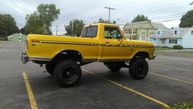1976 Yellow Ford F-100 Pickup
