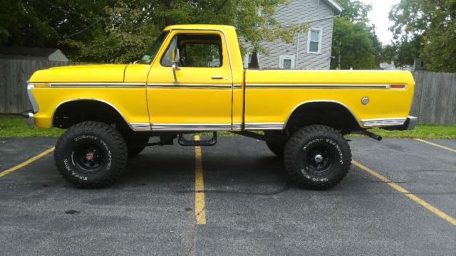 1976 Yellow Ford F-100 Pickup