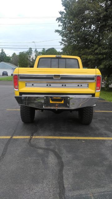 1976 Yellow Ford F-100 Pickup