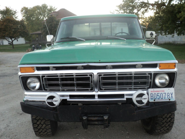 1976 Green Ford F-250 Standard Cab Pickup