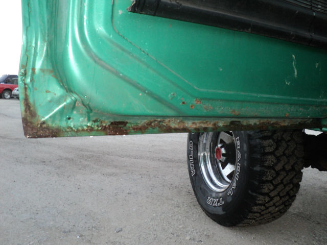 1976 Green Ford F-250 Standard Cab Pickup