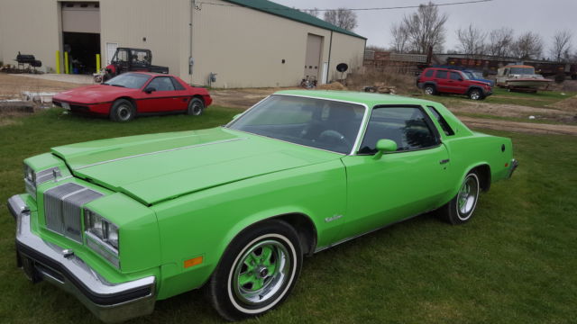 1976 Green Oldsmobile Cutlass
