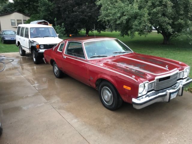 1976 Red Plymouth volare Coupe