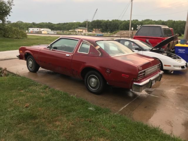 1976 Red Plymouth volare Coupe