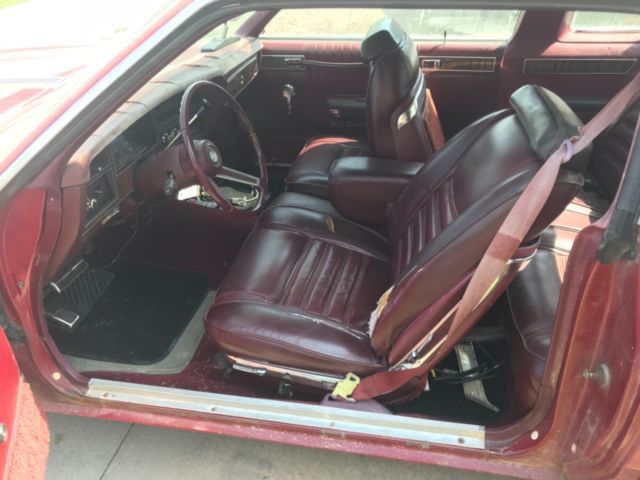 1976 Red Plymouth volare Coupe