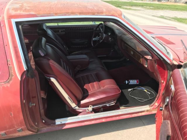 1976 Red Plymouth volare Coupe