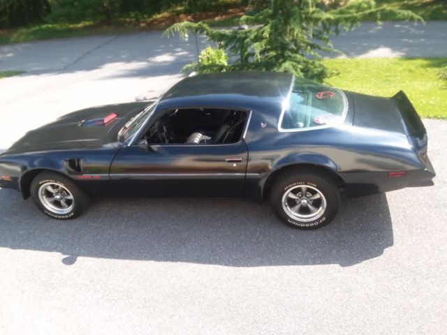 1976 Black Pontiac Trans Am Hard top