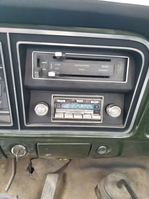 1976 Green Ford F-350 Cab & Chassis