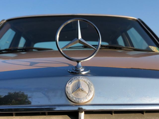 1977 Tan Mercedes-Benz 300-Series Sedan