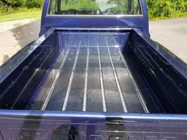 1977 Space blue Chevrolet C-10 2wd truck