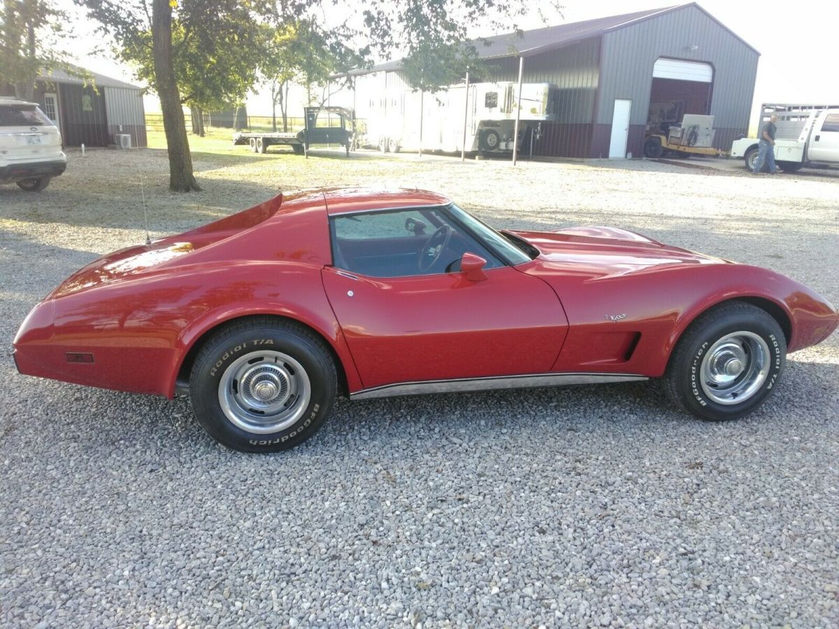1977 Red Chevrolet Corvette Coupe