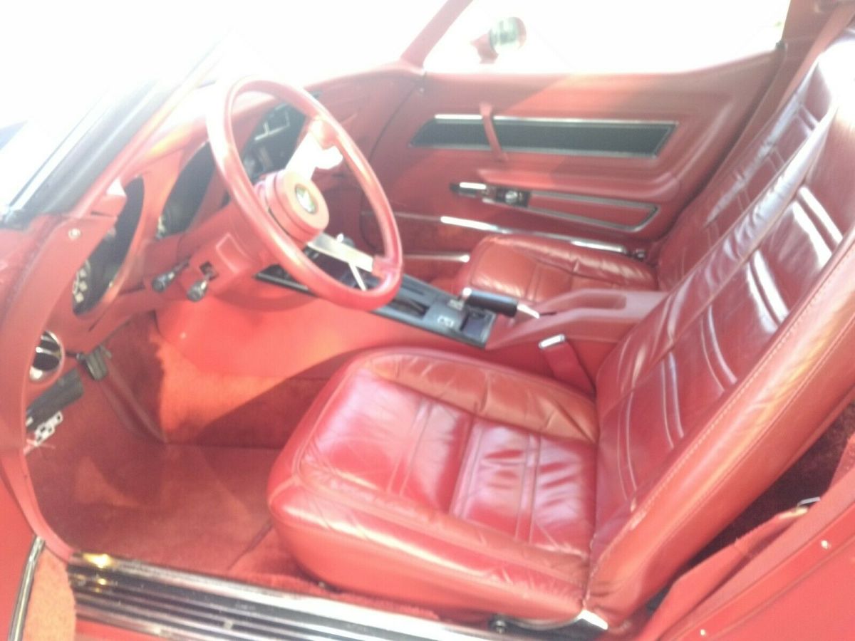 1977 Red Chevrolet Corvette Coupe