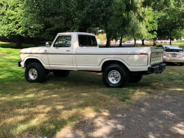 1977 White Ford F-250 Standard Cab Pickup