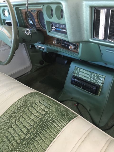 1977 Chevrolet Monte Carlo Coupe