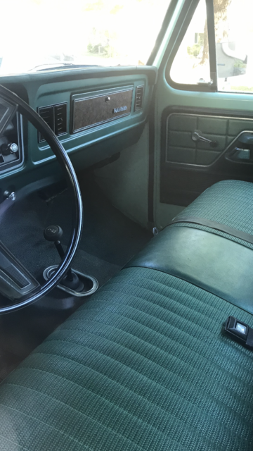 1978 Green / white Ford F-150 Pickup / short bed