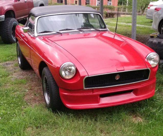 1978 Red MG MGB Convertible