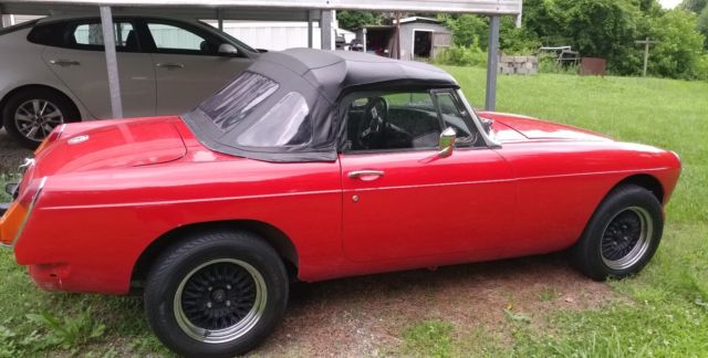1978 Red MG MGB Convertible