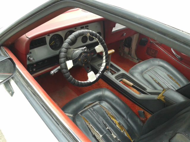 1978 White Ford Mustang Fastback