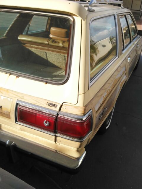 1978 Yellow Chrysler LeBaron