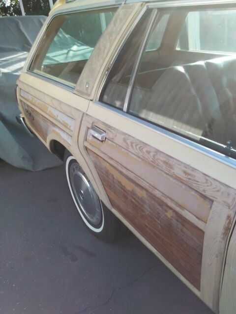 1978 Yellow Chrysler LeBaron