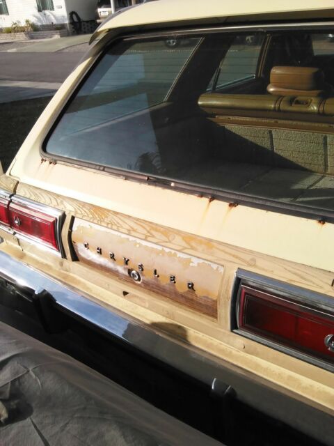 1978 Yellow Chrysler LeBaron