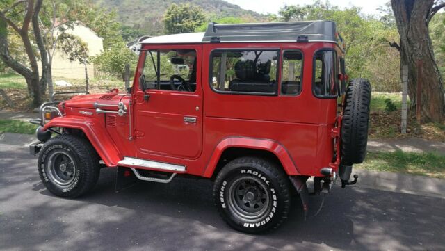 1978 Red Toyota Land Cruiser SUV