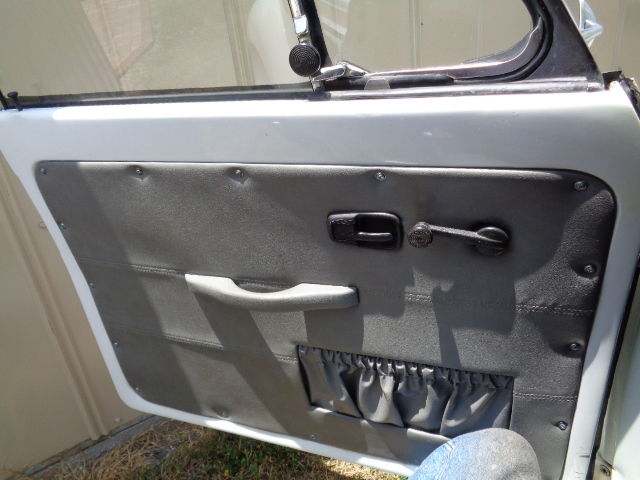 1978 White Volkswagen Beetle - Classic Convertible