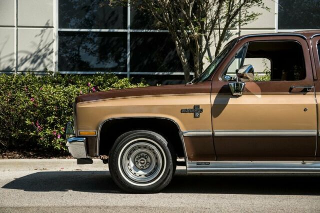 1988 Brown Chevrolet Suburban SUV