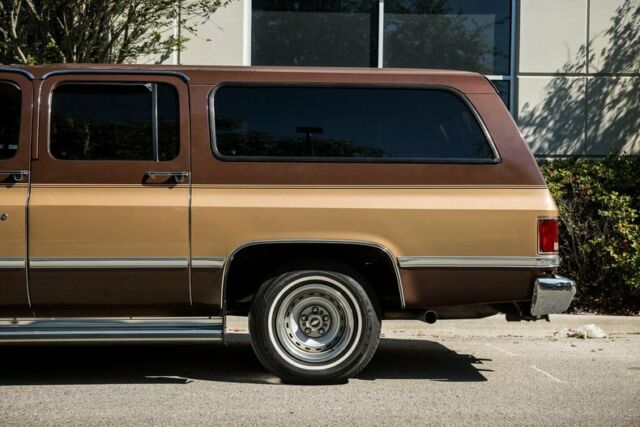 1988 Brown Chevrolet Suburban SUV