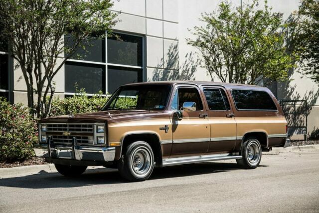 1988 Brown Chevrolet Suburban SUV