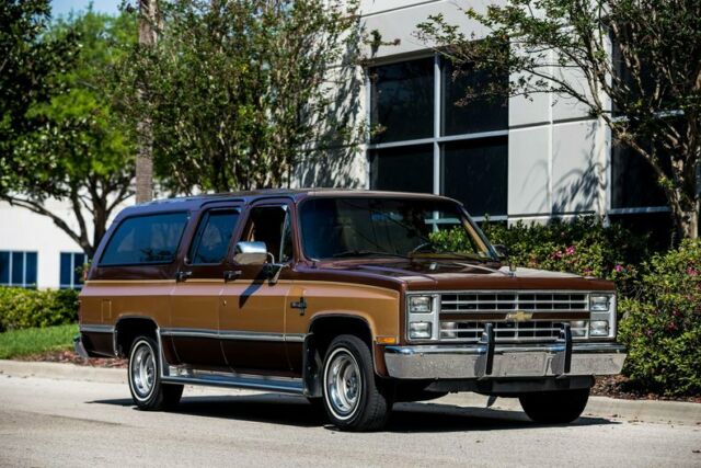 1988 Brown Chevrolet Suburban SUV