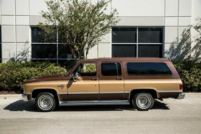 1988 Brown Chevrolet Suburban SUV