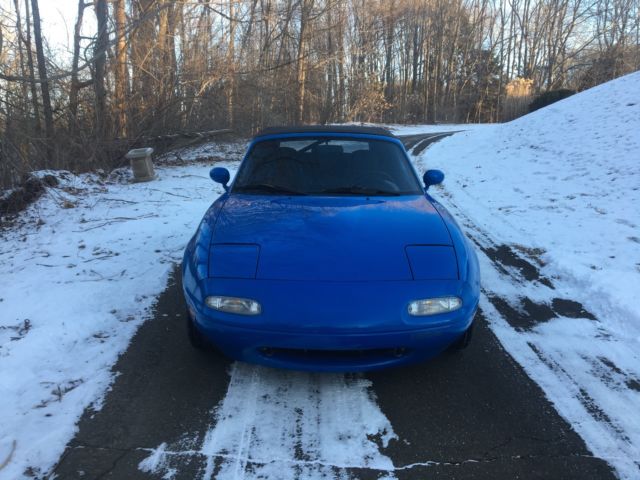 1990 Blue Mazda MX-5 Miata Convertible